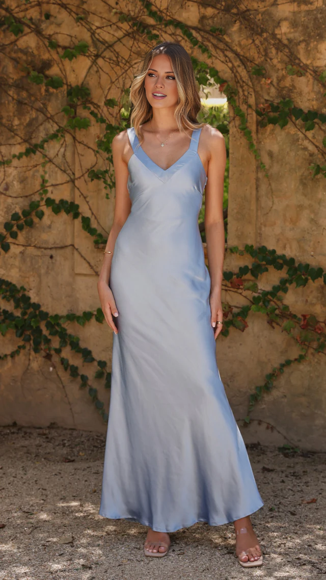 V-neck sleeveless backless and floor length Prom dress
