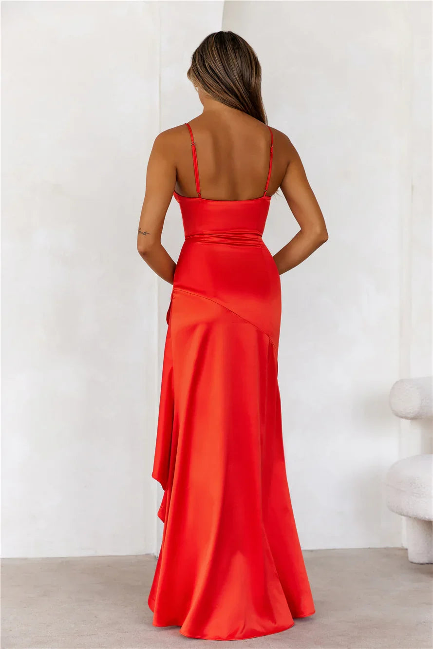 V-neck slim shoulder strap with ruffle edge design Prom dress