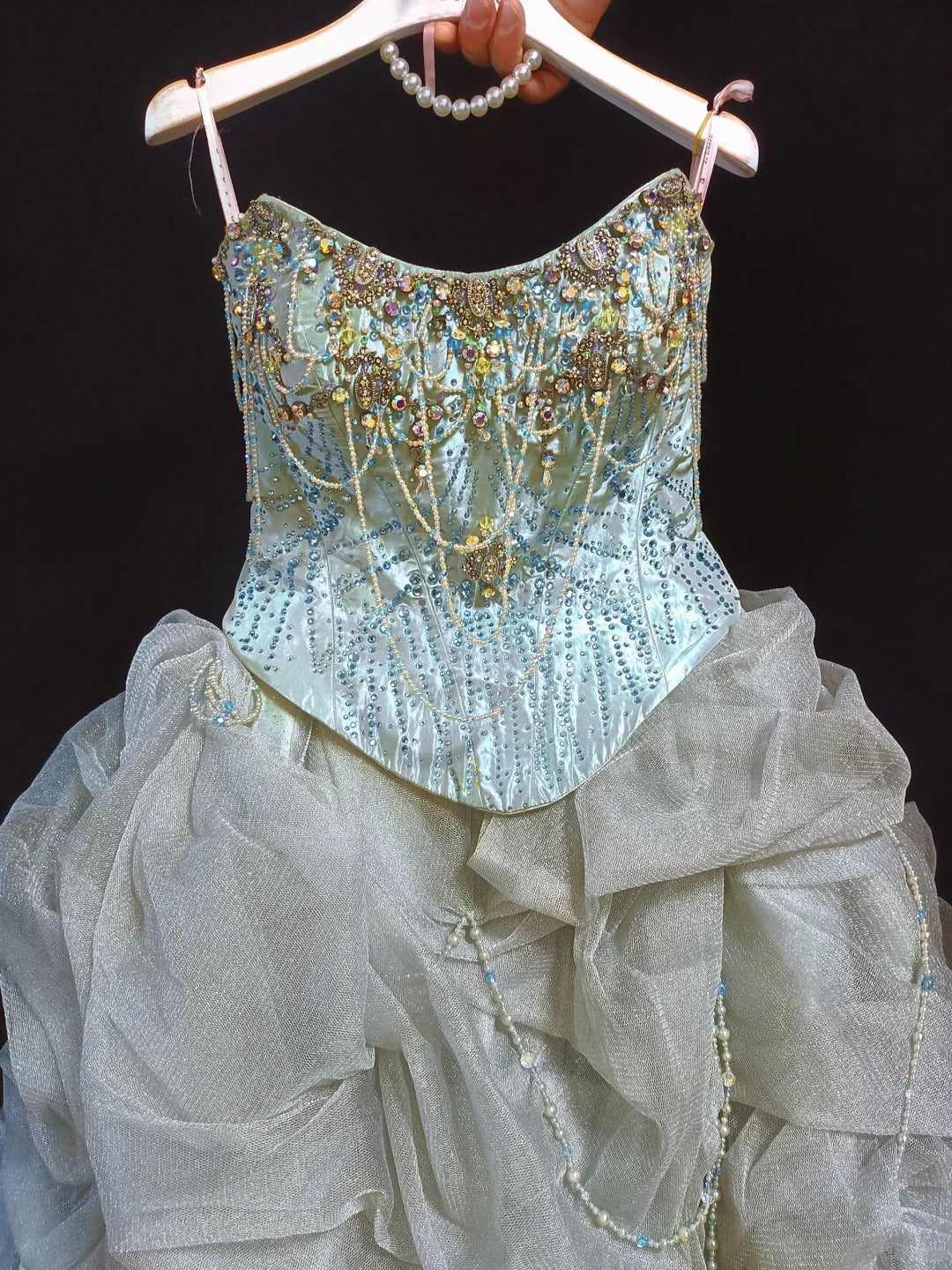 Girlhomeshops-Gray-blue gorgeous gold beading fashionable and elegant long layered princess tulle ball gown gh5325
