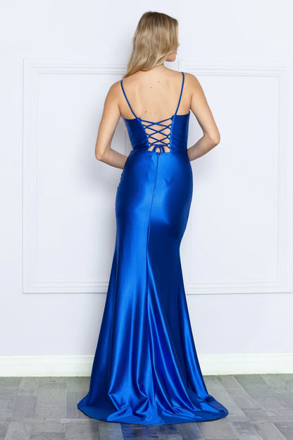 Fitted slit skirt with pleats, long sleeveless low round neck dress