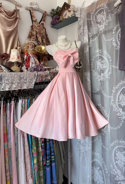 Light Pink Strapless Waist-Cinched Voluminous Ball Gown R7406