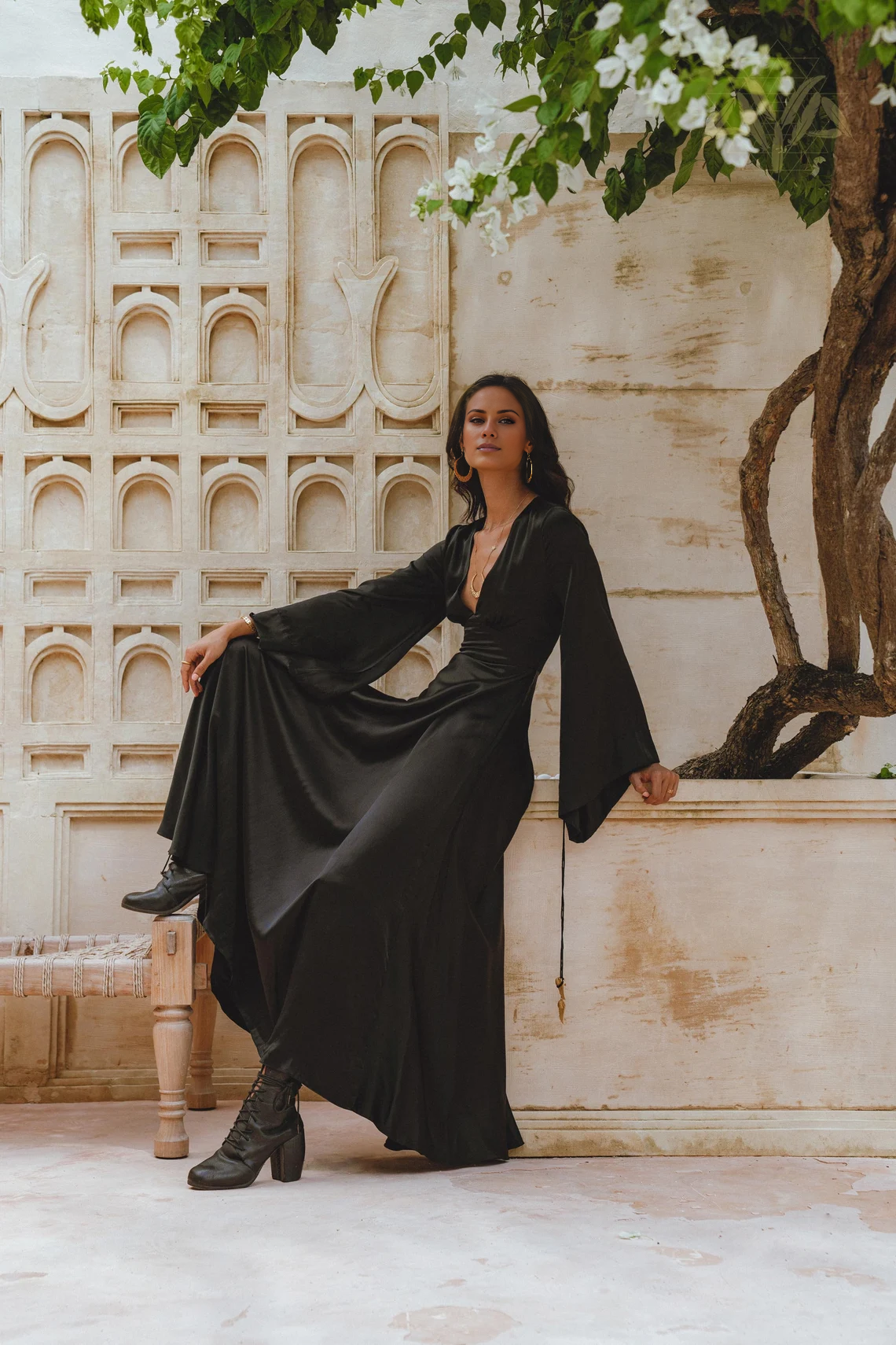 V-neck long sleeved backless and floor length evening dress