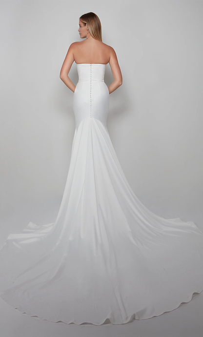 Perfect satin strapless mermaid backless satin bread button wedding dress