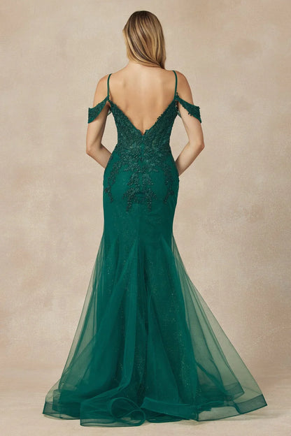 Long cold shoulder decal paired with fishtail dress