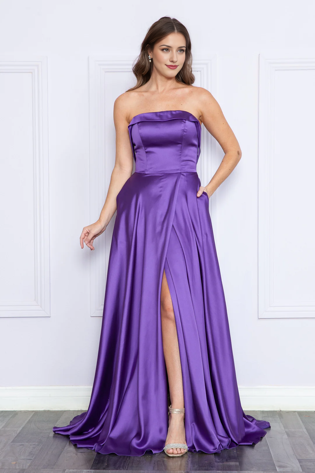 Long strapless A-line skirt satin dress