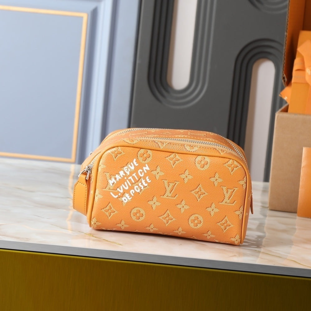 Louis Vuitton Mini Dopp Kit Safran Yellow 20cm M27158