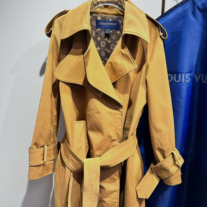 Louis Vuitton Oversized Detail Trench Coat Sandy Beige 1ABD9W