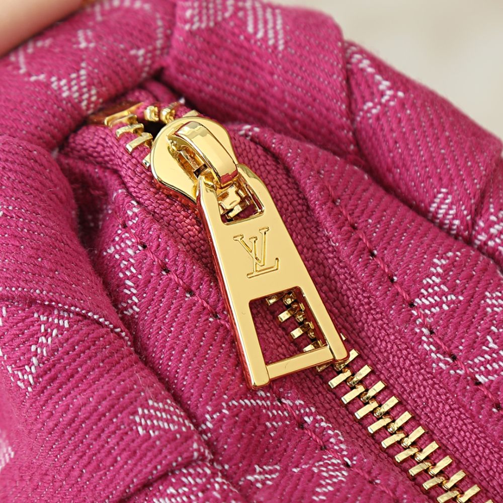 Louis Vuitton Pochette Valley Bag Denim Pink 21Cm M28327