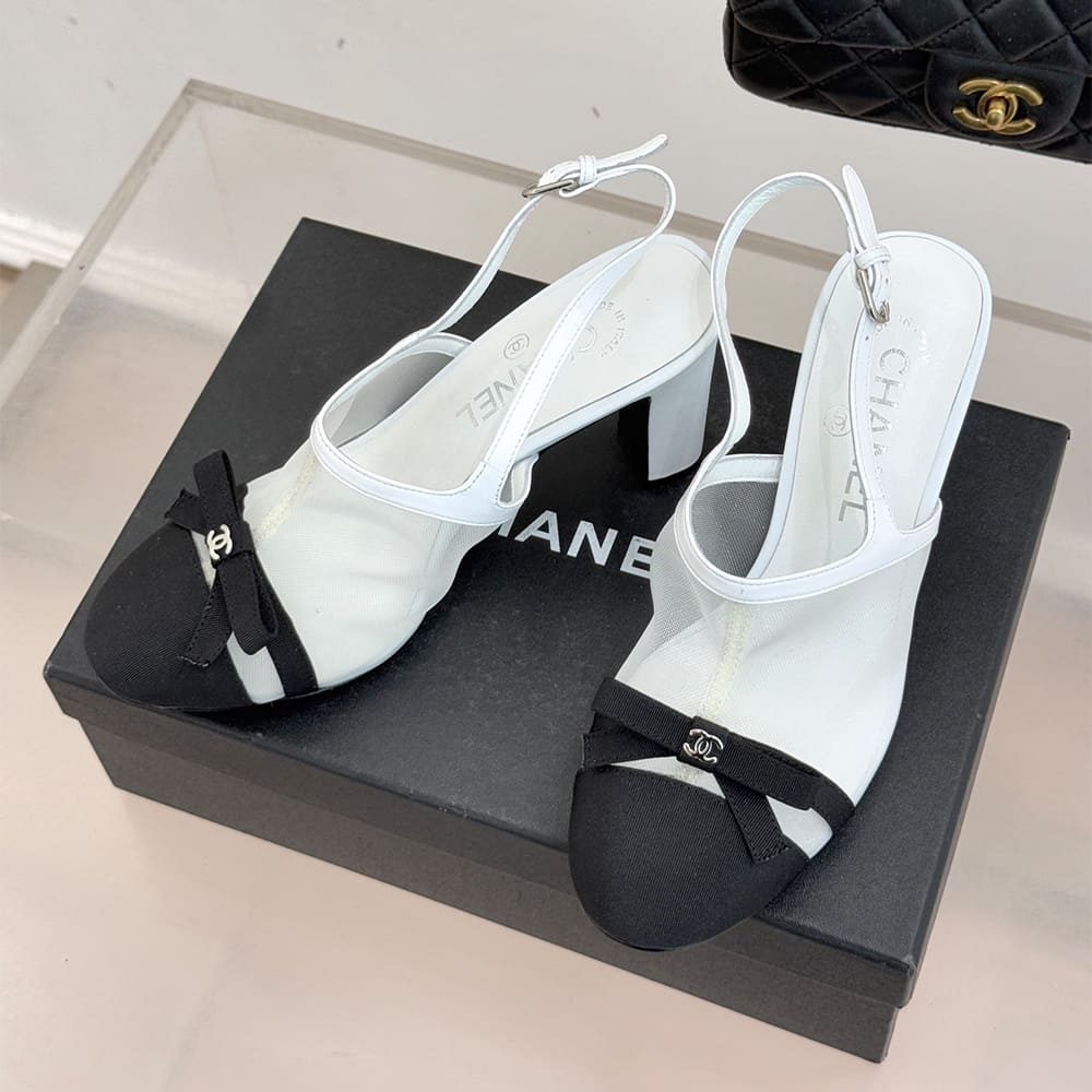 CHANEL Slingbacks
