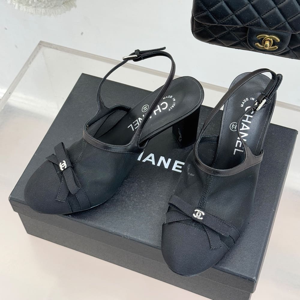 CHANEL Slingbacks