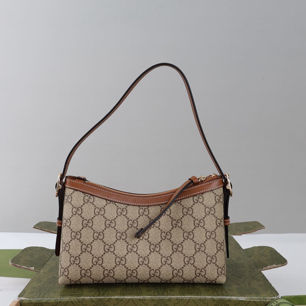 Gucci GG Emblem small shoulder bag