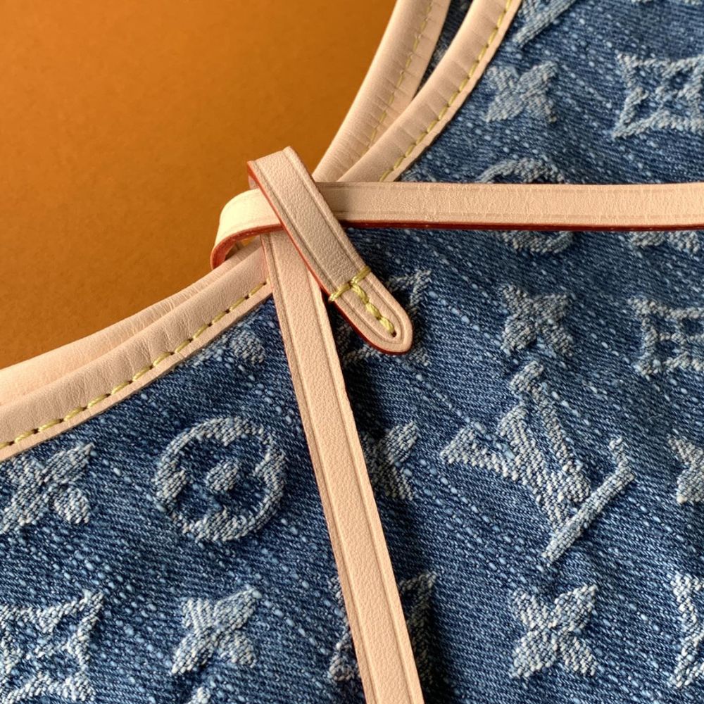 Louis Vuitton Carryall Cargo PM Blue Denim 33Cm