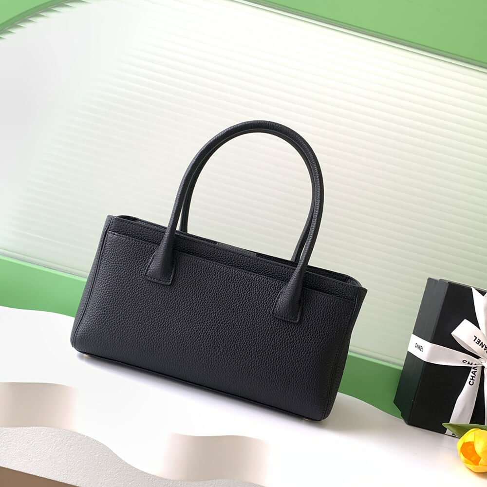 CHANEL Small Cerf Tote(HIGH-END GRADE)