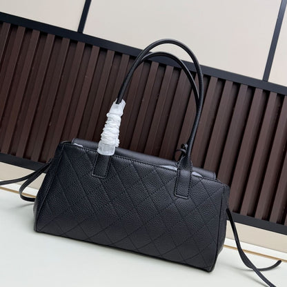 CHANEL Small Tote