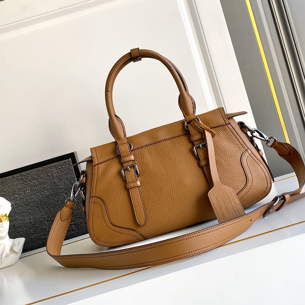 Prada Large leather tote bag(HIGH-END GRADE)