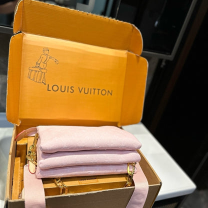 Louis Vuitton Coussin PM Washed Pink 26Cm M13313