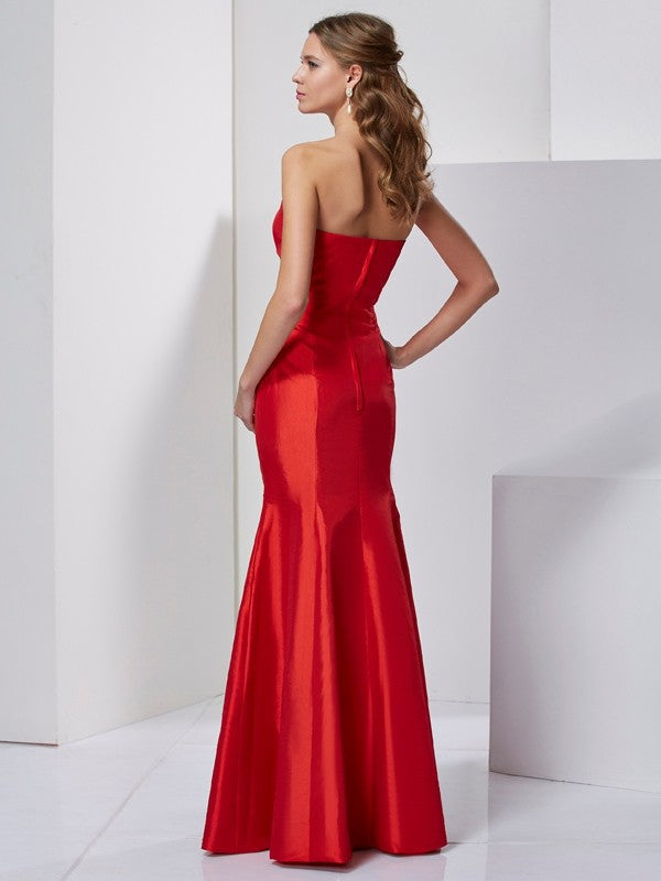 Trumpet/Mermaid Sweetheart Sleeveless Pleats Long Taffeta Dresses
