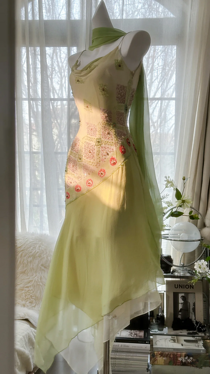 Light yellow-green halter-neck fitted long ball gown with an asymmetrical hem R7679