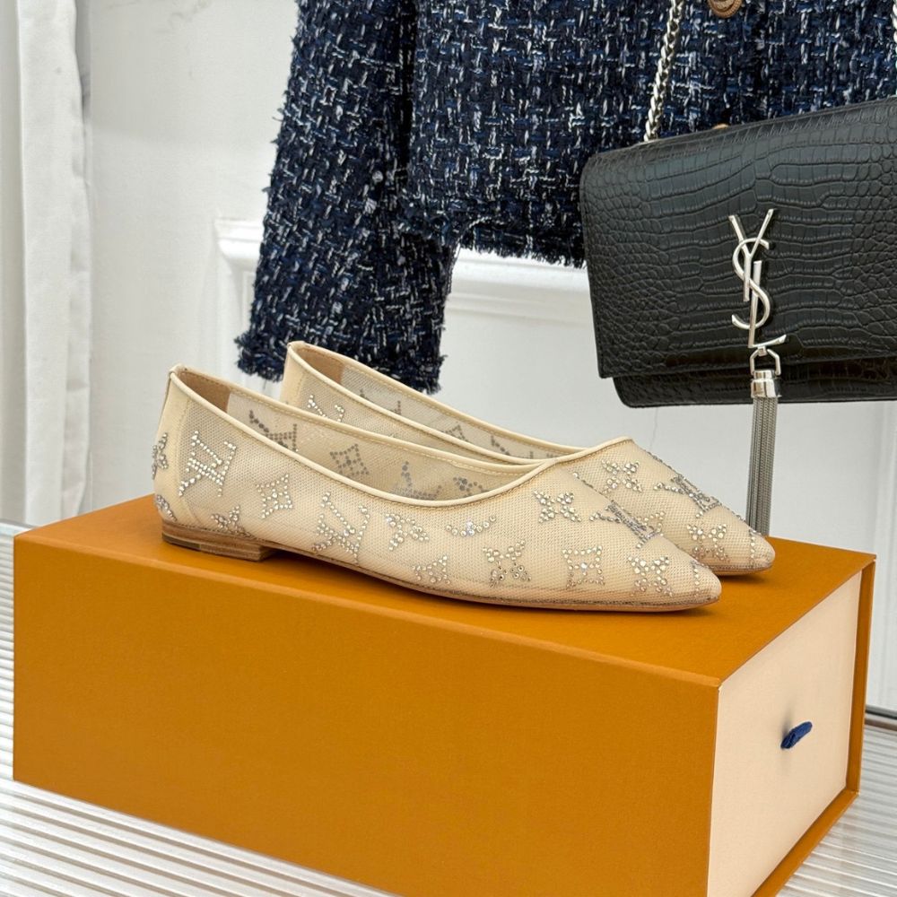 Louis Vuitton Gala Flat Ballerina Nude 1AIDQS