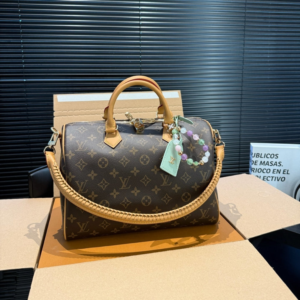 Louis Vuitton Speedy Soft 30 Lucky Monogram 30Cm M15107