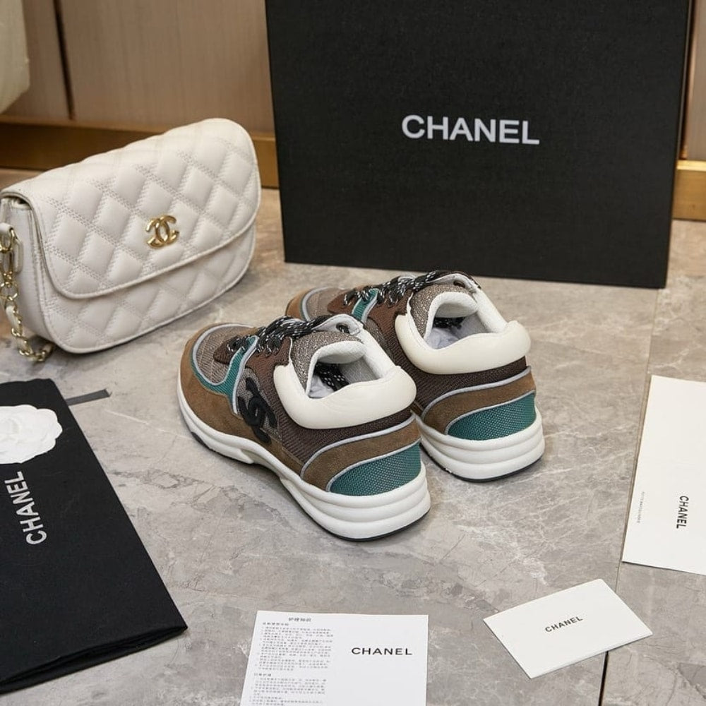 Chanel CC Logo Low Top Trainer Sneakers Brown And White G38301 Y55434 K3161