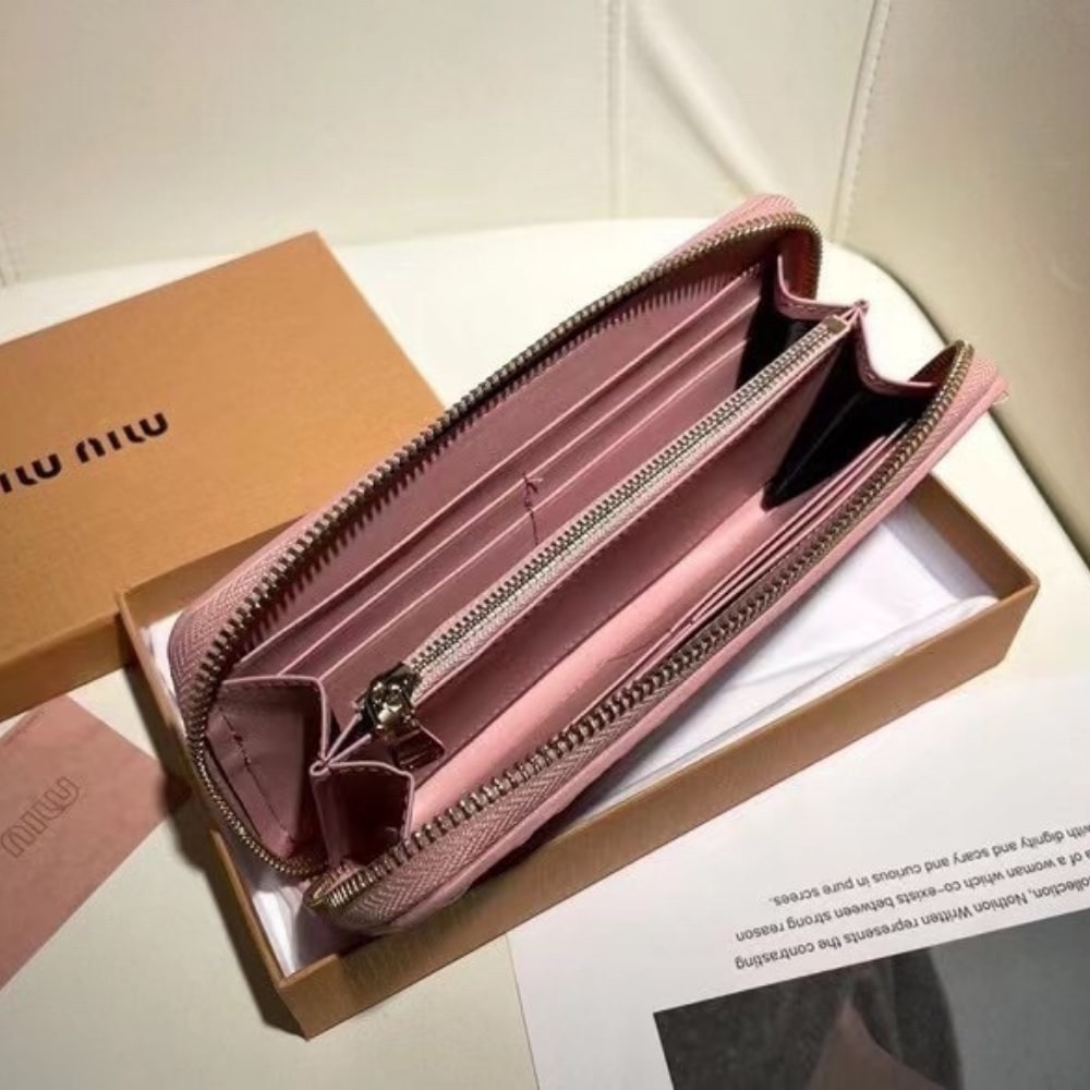 MIUMIU MATELASSÉ NAPPA WALLET PINK 19CM