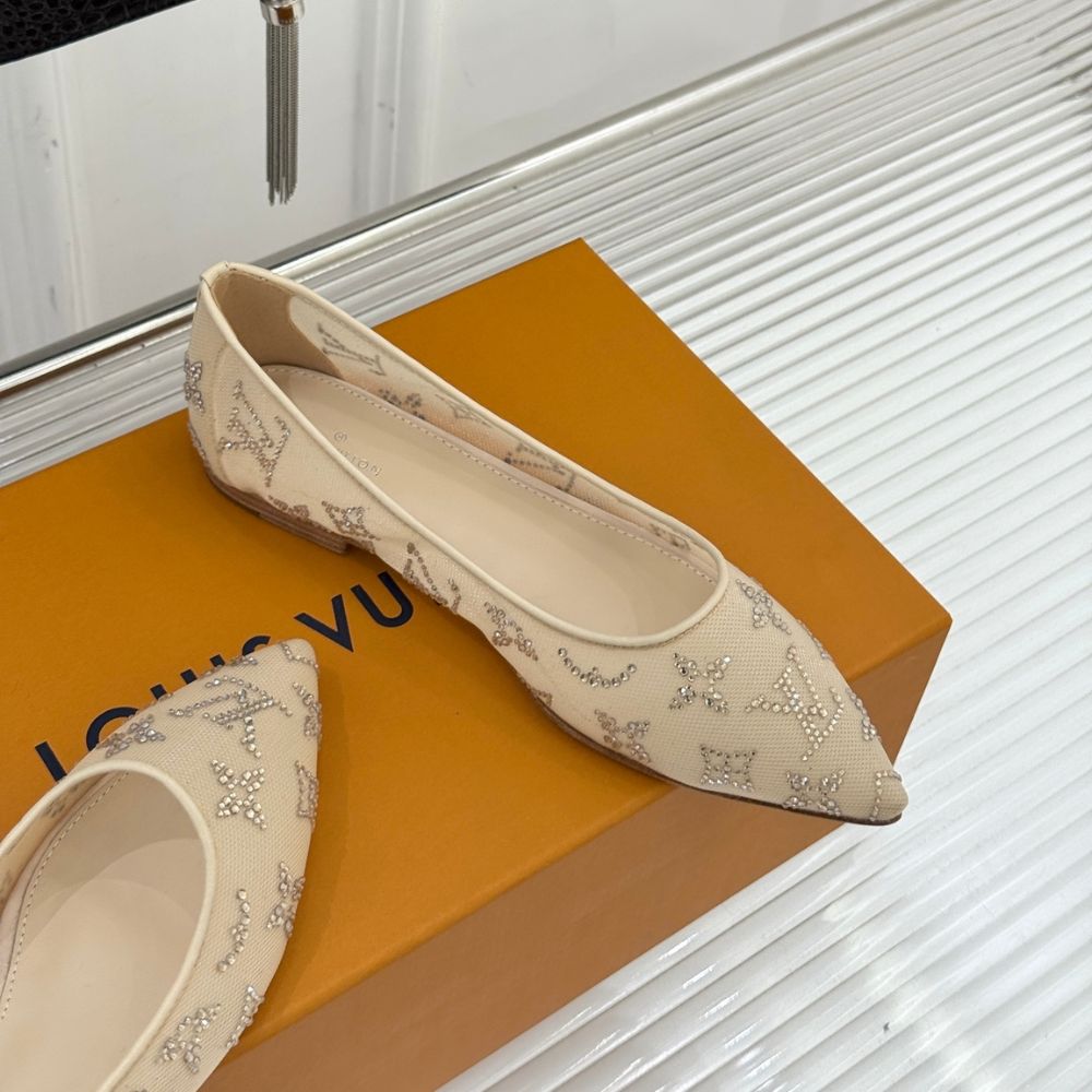 Louis Vuitton Gala Flat Ballerina Nude 1AIDQS