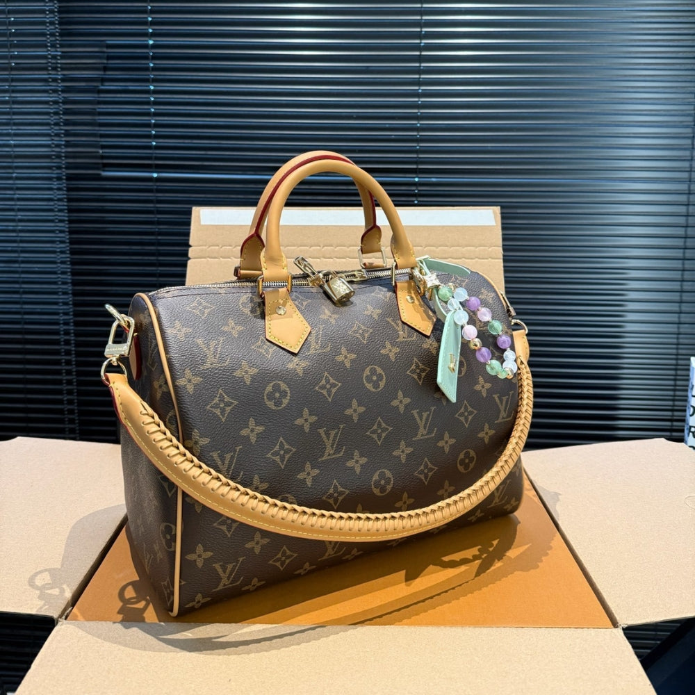 Louis Vuitton Speedy Soft 30 Lucky Monogram 30Cm M15107