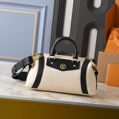 Louis Vuitton Lv Biker PM Cream 30Cm M14721