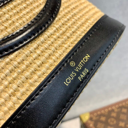 Louis Vuitton Petit Bucket Black 24Cm M59961
