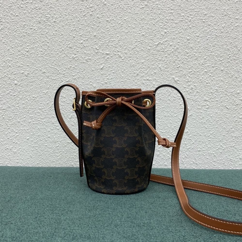 CELINE SMALL DRAWSTRING BAG IN TRIOMPHE CANVAS TAN 17CM 191142BZJ 04LU