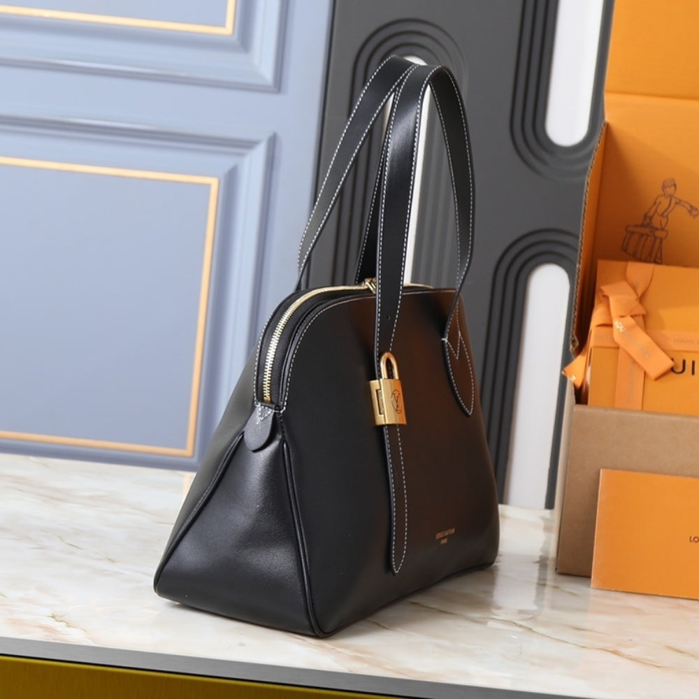 Louis Vuitton Low Key Duffle Tote Black 43Cm M26257