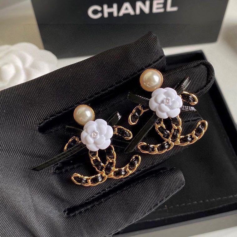 EN – Lux Earring Chanel 021