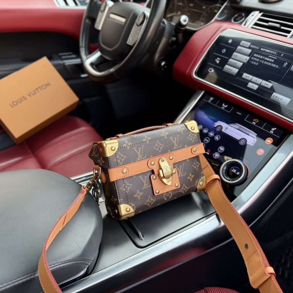 Louis Vuitton Soul Trunk Monogram Dust Coated Canvas 19Cm M11535