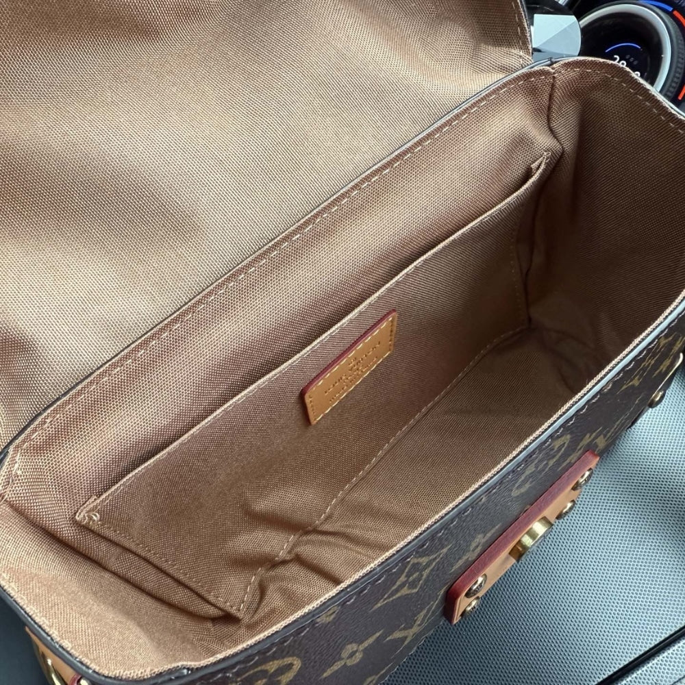 Louis Vuitton Soul Trunk Monogram Dust Coated Canvas 19Cm M11535