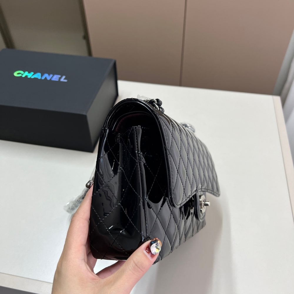 Chanel Medium Classic Double Flap Bag Patent Leather Black 26Cm