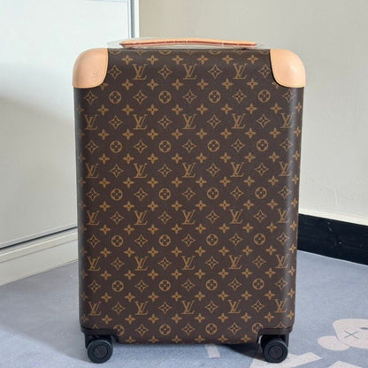 Louis Vuitton Horizon 50 Suitcase Bag Brown 55Cm M23209