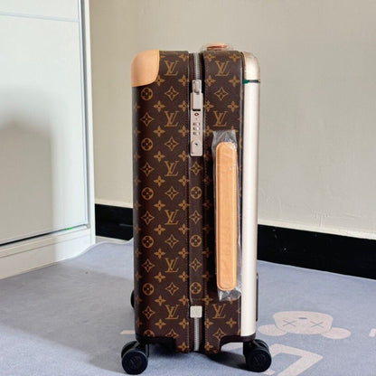 Louis Vuitton Horizon 50 Suitcase Bag Brown 55Cm M23209