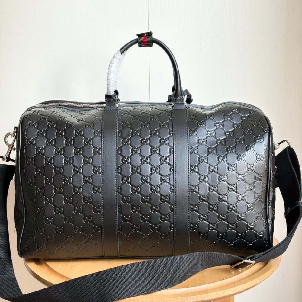 Gucci Emblem Medium Duffle Bag Black 45Cm