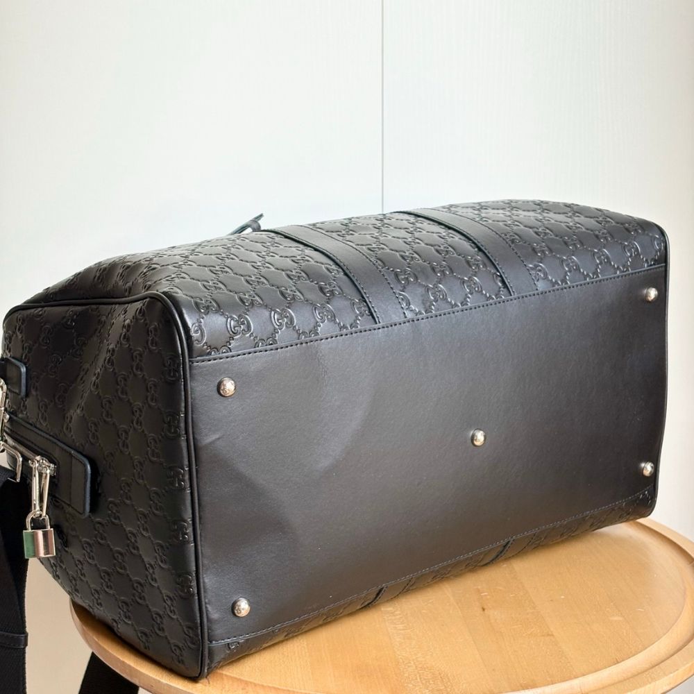 Gucci Emblem Medium Duffle Bag Black 45Cm