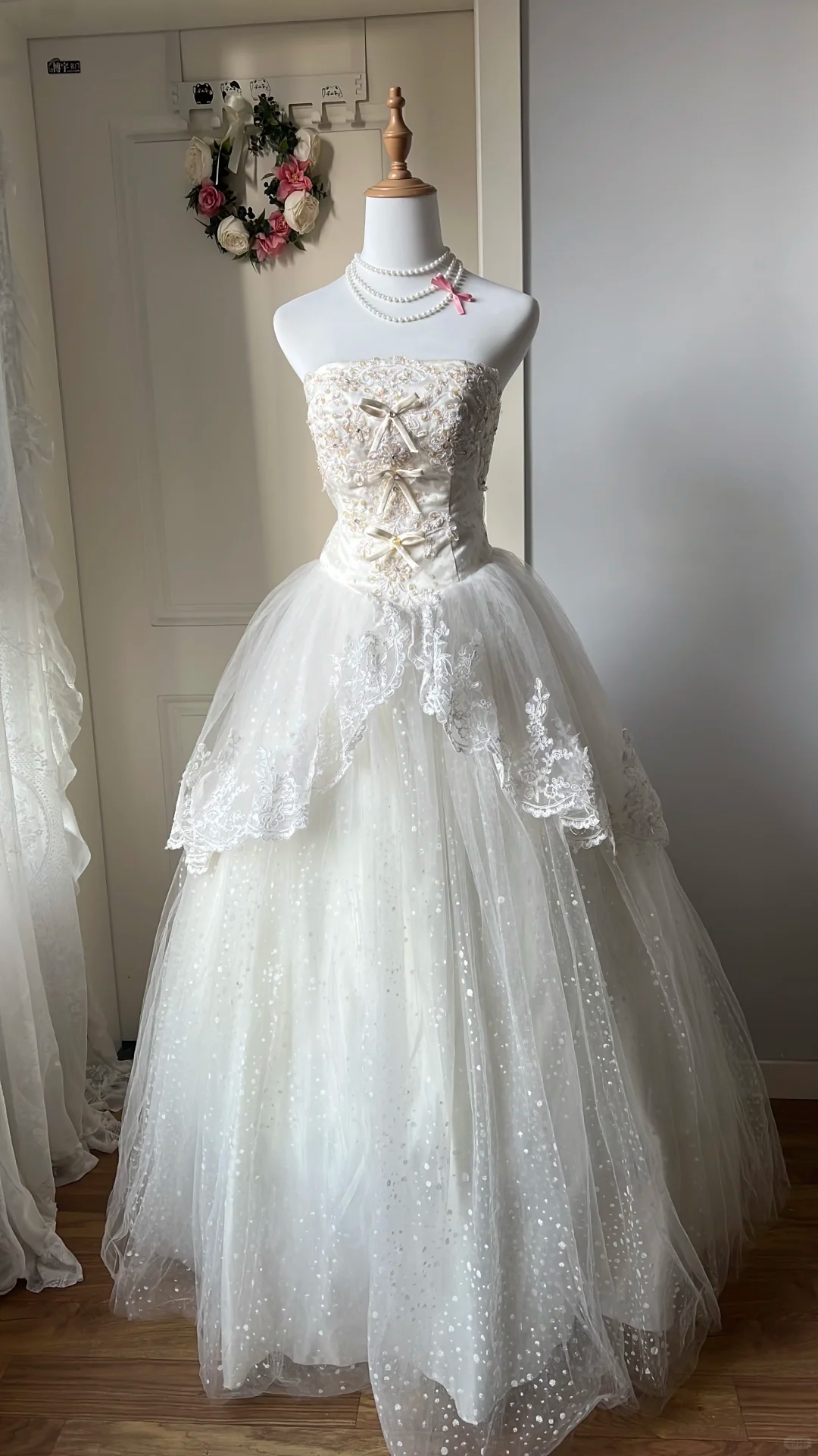 Vintage Strapless White Lace & Bow Glitter Tulle Formal Wedding Dress TP5836