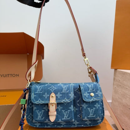Louis Vuitton Pochette Accessoire Cargo Blue Denim 23cm M27602