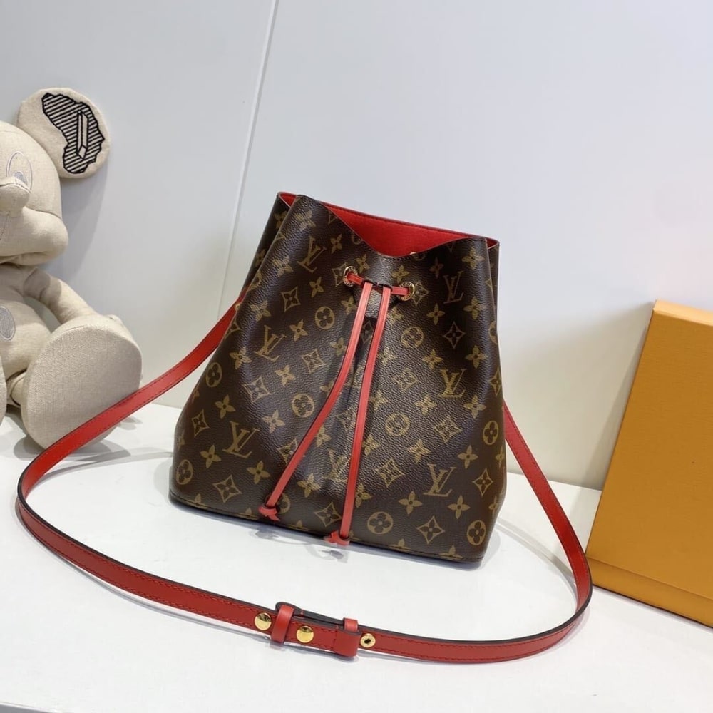 Louis Vuitton Neonoe MM Bag Red 26Cm M44021