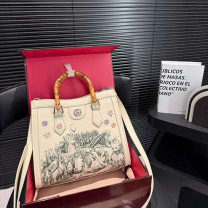 Gucci Yuko Higuchi Diana Medium Tote Bag White 27Cm