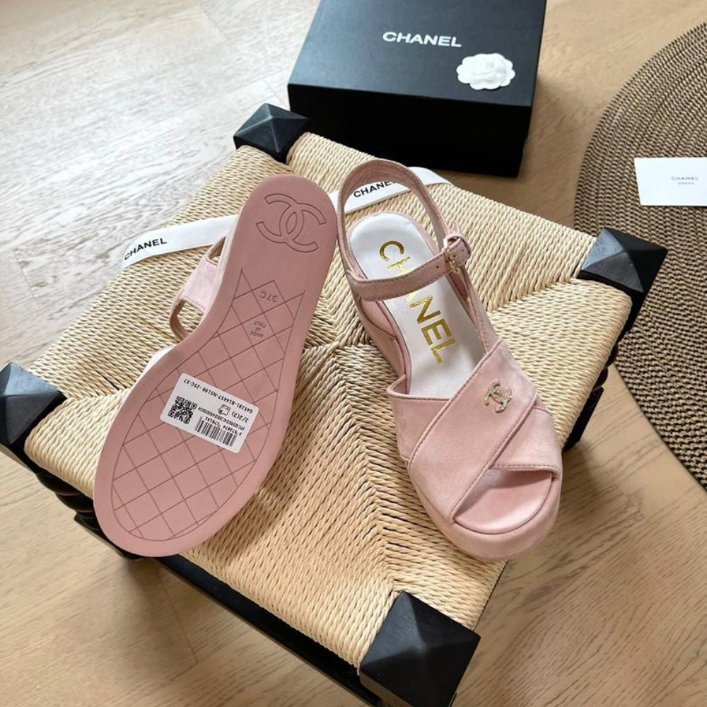 CHANEL INTERLOCKING CC SANDALS PINK