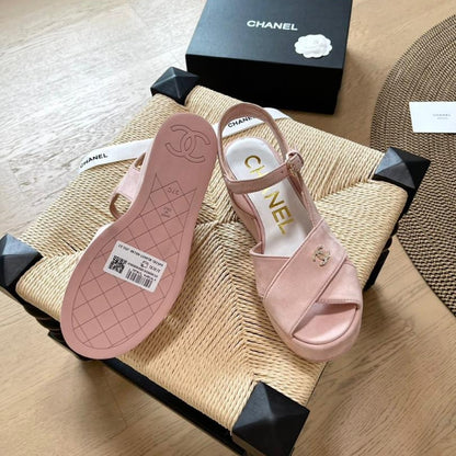 CHANEL INTERLOCKING CC SANDALS PINK