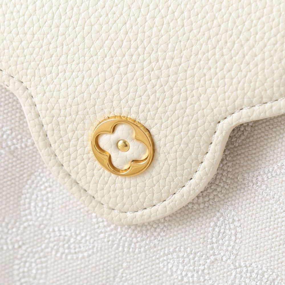 Louis Vuitton Capucines Mini Vanilla 21Cm