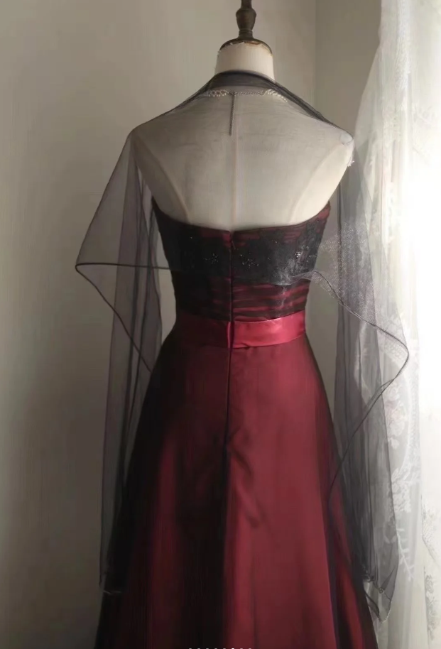 Vintage Burgundy Strapless Satin Tulle Appliques Mermaid Long Party Dress Evening Gown