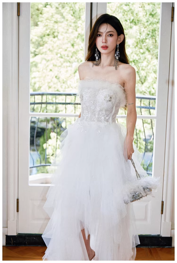 Classy White Feathers Strapless Embroidered Tulle Sequin Appliques Long Birthday Prom Dress Evening Gown