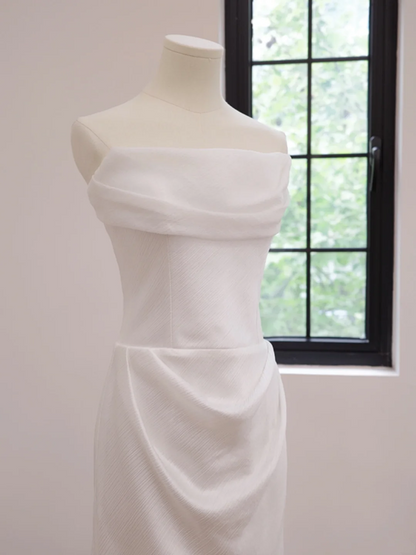 White strapless fitted long ball gown/bridal dress R8520
